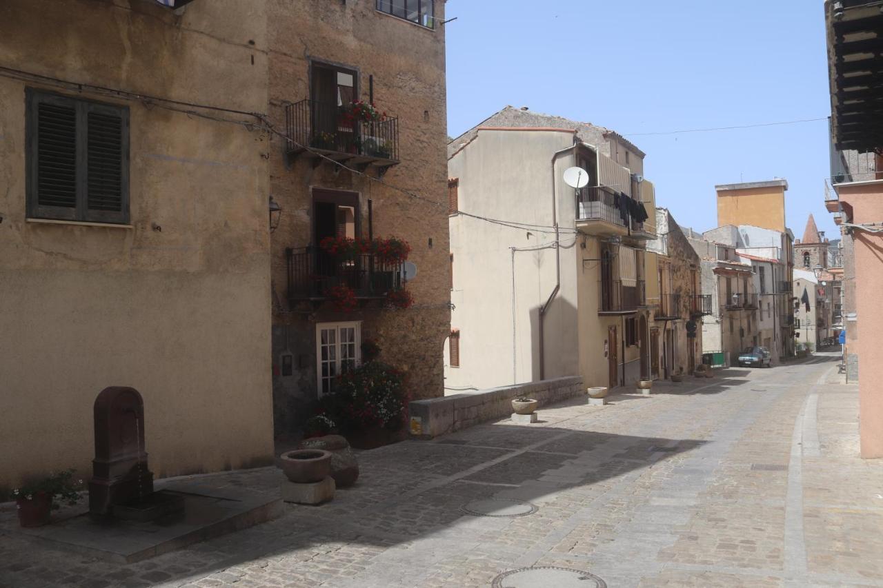 Hotel Marianna Isnello Exterior foto